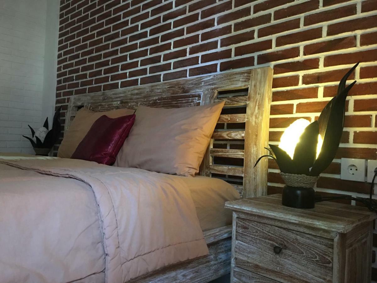 Mikuk Homestay Canggu Екстер'єр фото