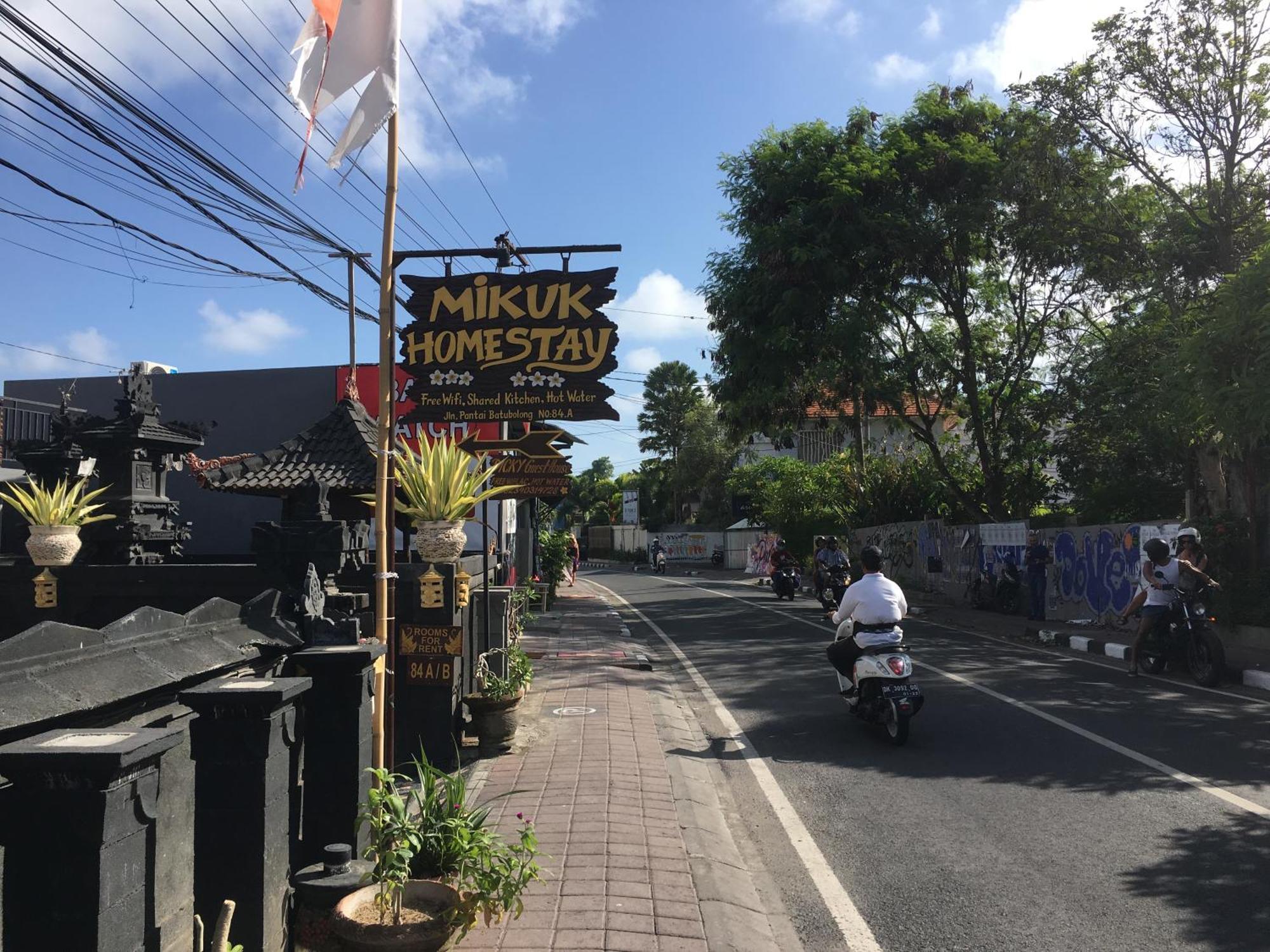 Mikuk Homestay Canggu Екстер'єр фото