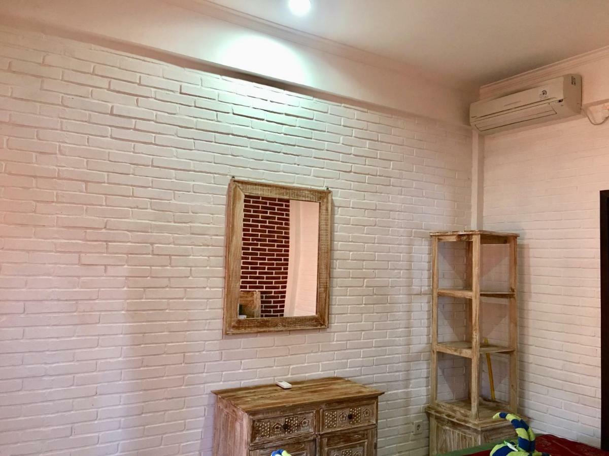 Mikuk Homestay Canggu Екстер'єр фото